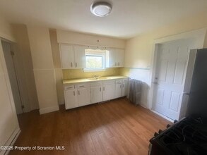 310 21st Ave in Scranton, PA - Building Photo - Building Photo