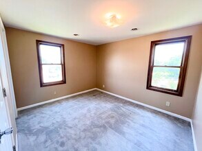 1620 S River Rd in McHenry, IL - Building Photo - Building Photo