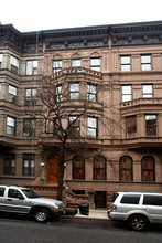 106 W 75th St in New York, NY - Building Photo - Building Photo