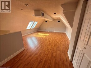 303 James St S in Hamilton, ON - Building Photo - Building Photo