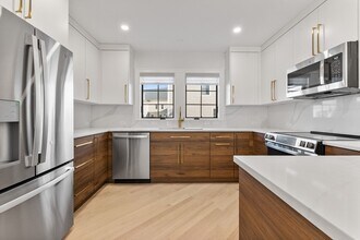 7 Chatham Way in Watertown, MA - Building Photo - Building Photo