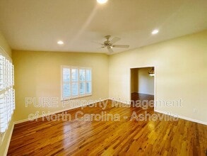 15 Spring Village Ln in Hendersonville, NC - Building Photo - Building Photo