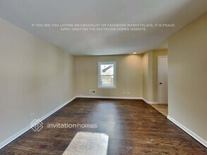 9141 Menard Ave, Unit 53 in Oak Lawn, IL - Building Photo - Building Photo