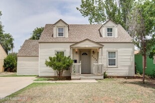 2308 28th St in Lubbock, TX - Building Photo