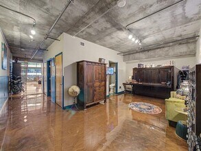 1999 McKinney Ave in Dallas, TX - Building Photo - Building Photo