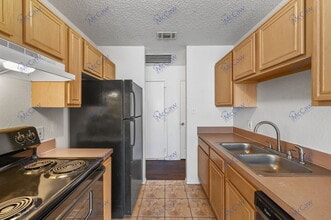 2139 Vine Ln in Dallas, TX - Building Photo - Building Photo