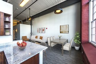 Pac10 Lofts in Lawrence, MA - Building Photo