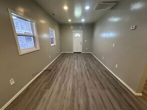 2347 Rosedale Ave in Toledo, OH - Building Photo - Building Photo