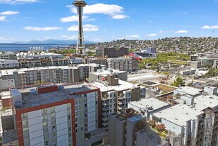 Annaliese in Seattle, WA - Building Photo