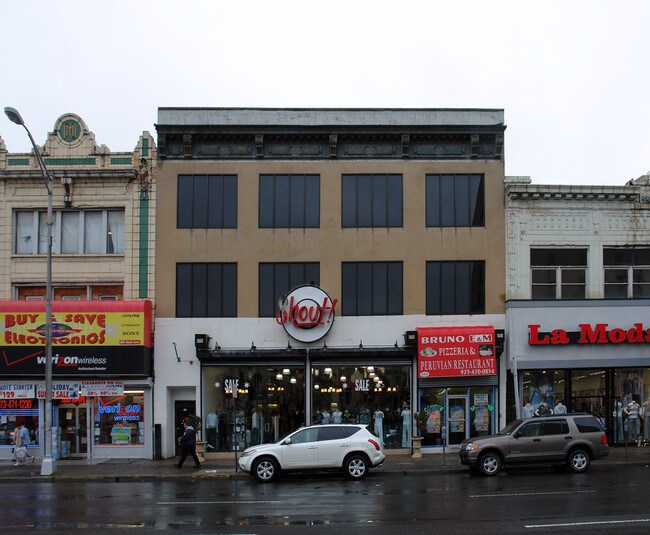 684 Main Ave in Passaic, NJ - Building Photo - Building Photo