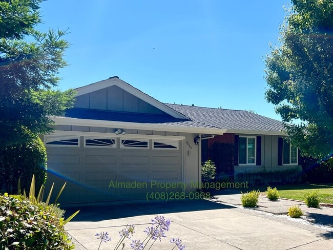 property at 7025 Queenswood Ct