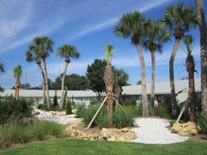 Casa Corsicana in Seminole, FL - Building Photo - Building Photo