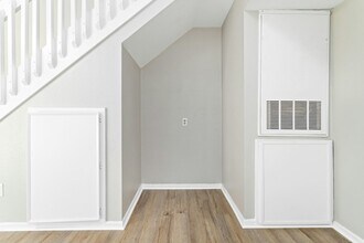 1176 Oregon Ave in Beaumont, TX - Building Photo - Building Photo