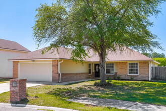2708 Salina Ct in Green Cove Springs, FL - Building Photo - Building Photo