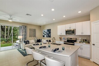 11640 Glenside Ter in Palmetto, FL - Building Photo - Building Photo