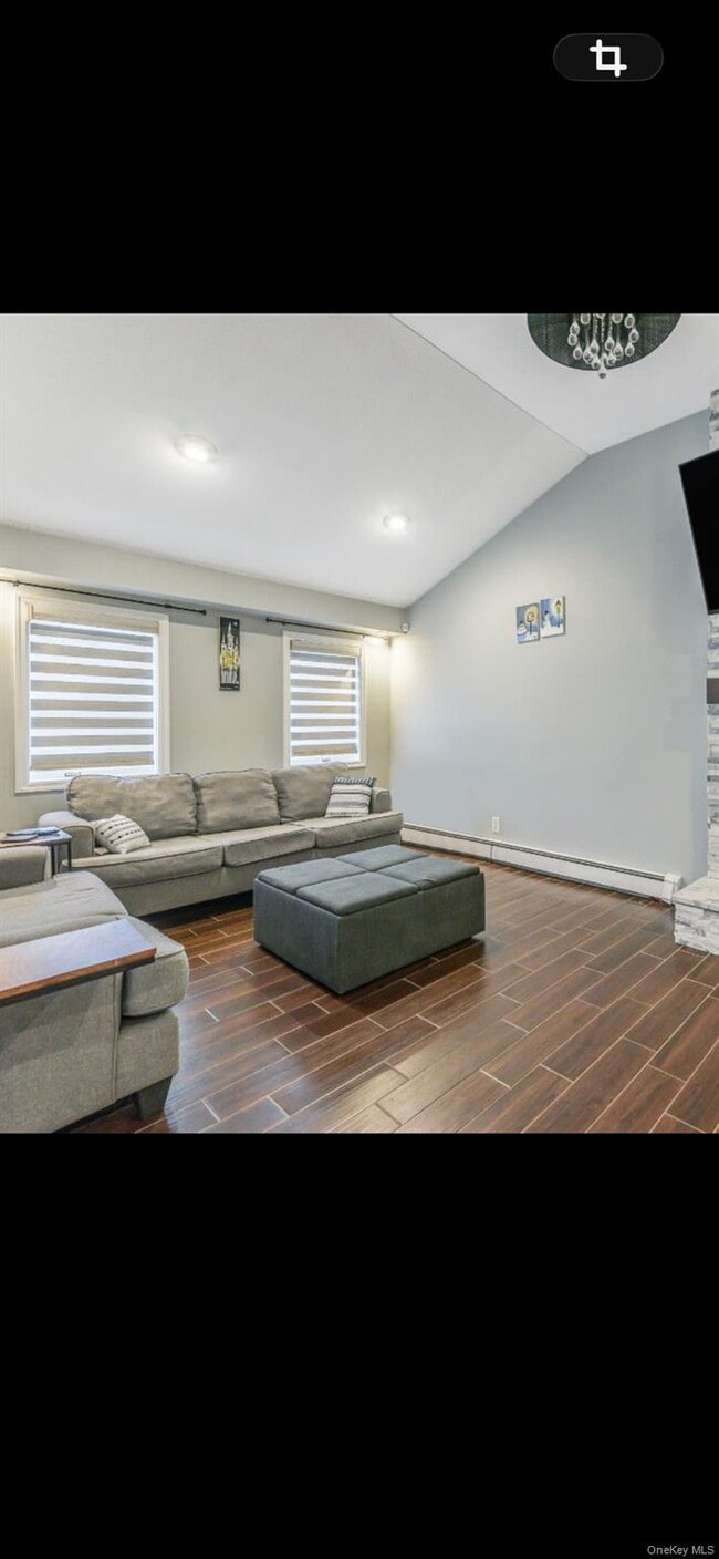 117 Wright Ave in Deer Park, NY - Building Photo - Building Photo