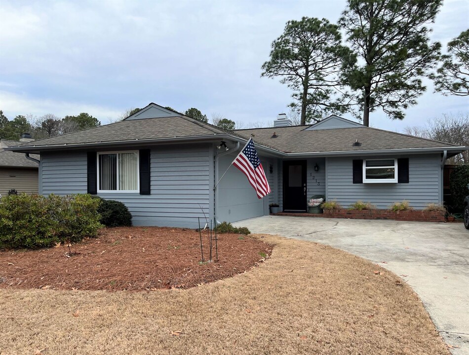 1213 Bayside Cir W in Wilmington, NC - Building Photo