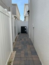 16036 Micelli Dr, Unit Apartment with Garage in Winter Garden, FL - Foto de edificio - Building Photo
