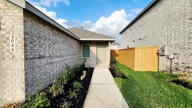 3044 Dawn Sound Dr in Park Row, TX - Building Photo - Building Photo