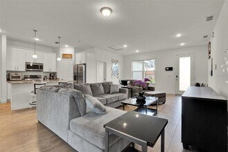 437 Cinnamon Dr in Kissimmee, FL - Building Photo - Building Photo