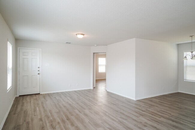 9322 Evening Shade Ct in San Antonio, TX - Building Photo - Building Photo