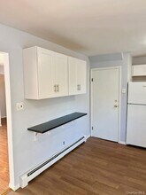 10 Revere Rd in Port Washington, NY - Building Photo - Building Photo