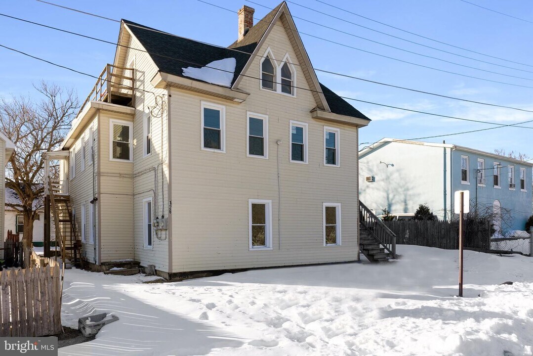 126 S 4th St-Unit -A in Millville, NJ - Building Photo