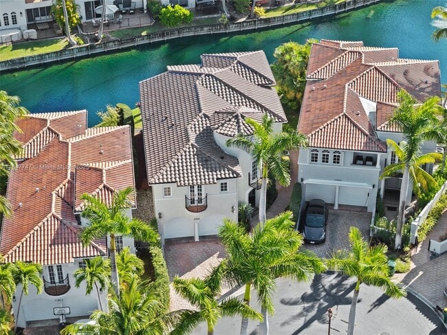 20865 NE 31st Pl in Aventura, FL - Building Photo - Building Photo