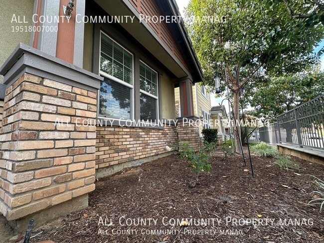 18066 Lemon Dr in Yorba Linda, CA - Building Photo - Building Photo