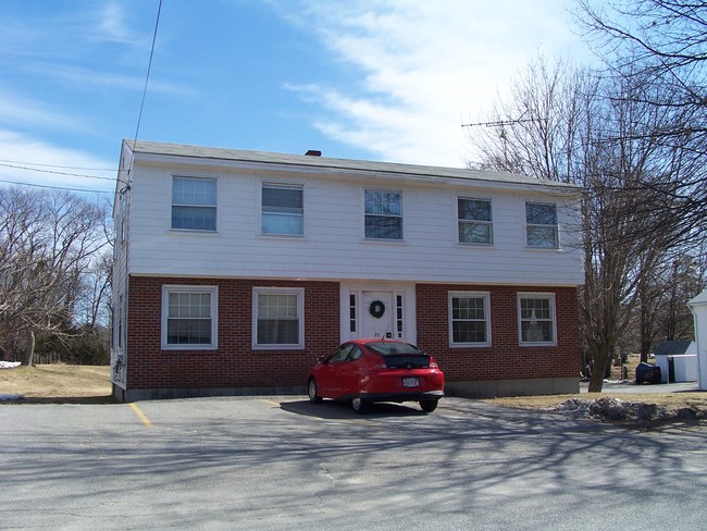 26-28 Harvard Rd in Shirley, MA - Foto de edificio - Building Photo