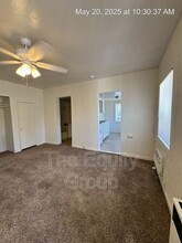 538 N Locust St in Visalia, CA - Building Photo - Building Photo