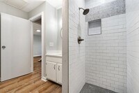 1906 N Main St photo'