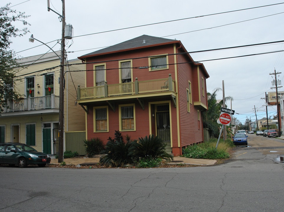 1201 Carondelet St in New Orleans, LA - Building Photo