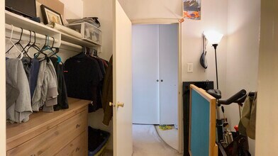 2101 Chestnut St, Unit 807 in Philadelphia, PA - Building Photo - Building Photo