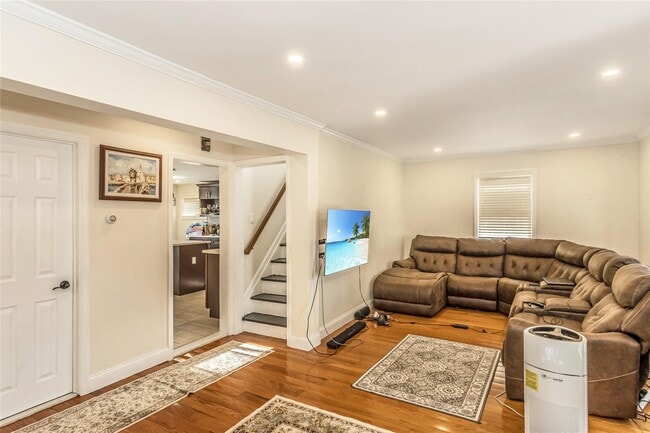 property at 44 Ruxton St