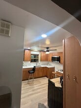 6404 W Hayes Ave, Unit Unit 2 in West Allis, WI - Building Photo - Building Photo