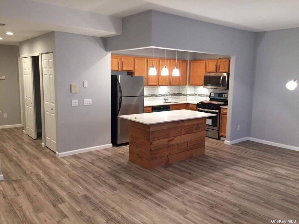 210 Beach 79th St in Queens, NY - Building Photo