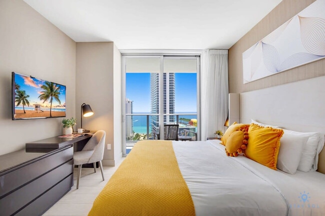 4010 S Ocean Dr in Hollywood, FL - Foto de edificio - Building Photo