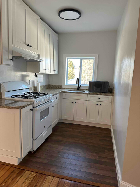 247 Austin St-Unit -2 in New Bedford, MA - Building Photo