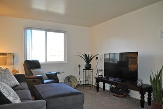 Courtyard Apartments in Broomfield, CO - Foto de edificio - Building Photo