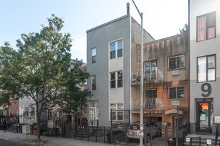 958 Madison St in Brooklyn, NY - Building Photo