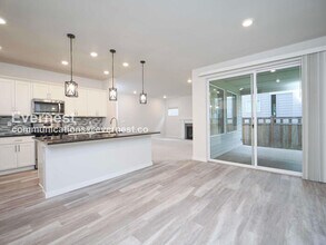 33335 Crystal Ave SE in Black Diamond, WA - Building Photo - Building Photo