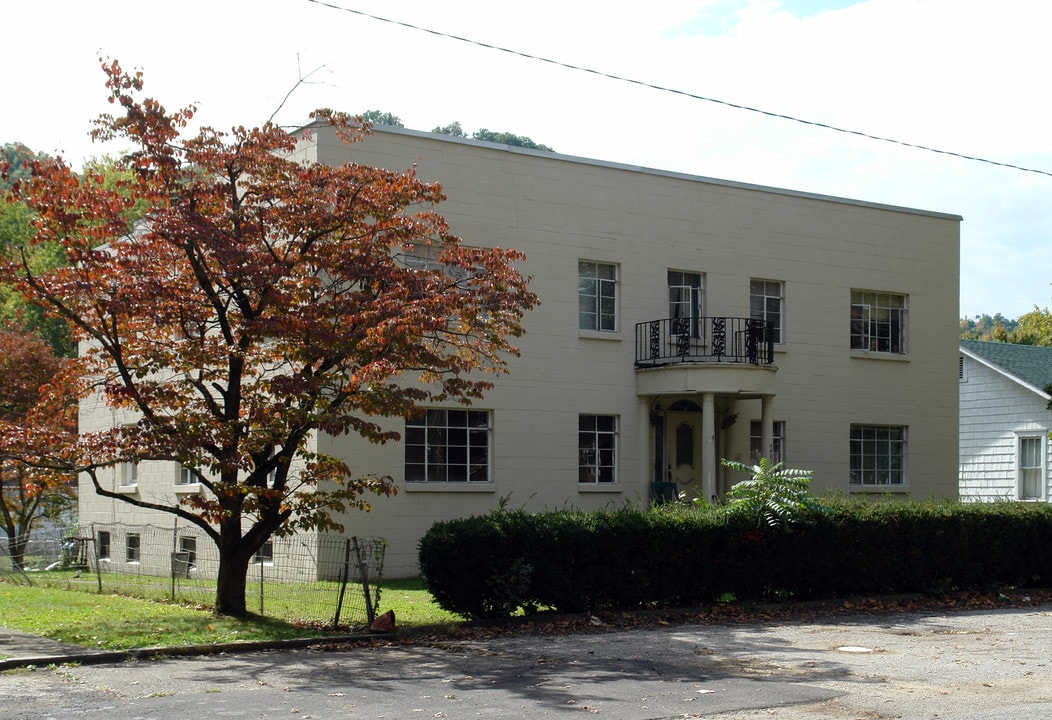 4007 Venable Ave SE in Charleston, WV - Foto de edificio