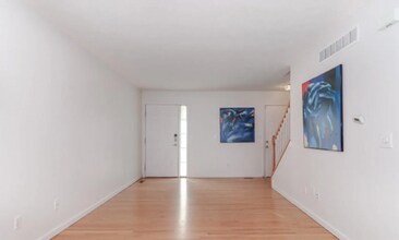 208 Parktrail Rd in Normal, IL - Building Photo - Building Photo