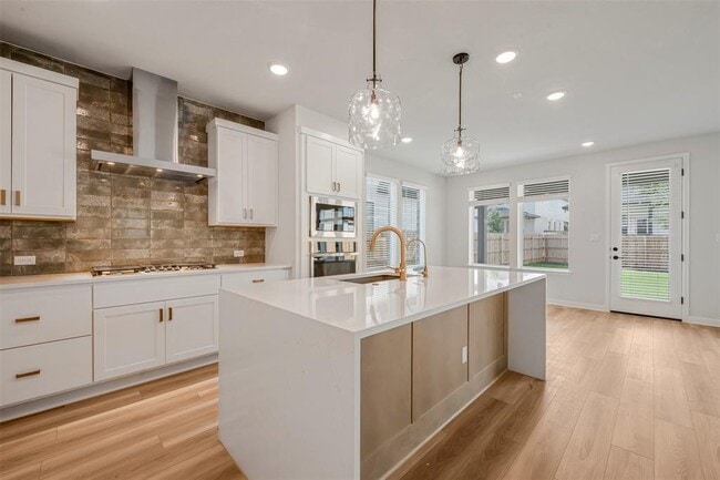 property at 1205 Roger Hanks Pkwy