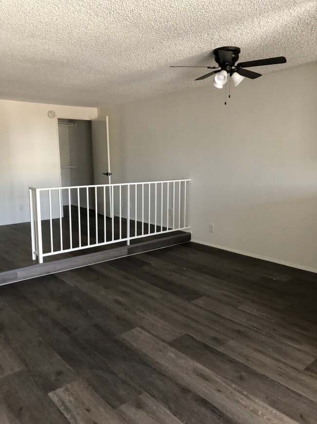 1244 Orange N Dr, Unit 112 in Los Angeles, CA - Building Photo - Building Photo