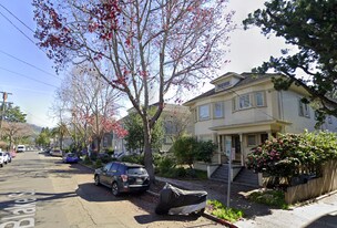 2126 Blake St, Unit Unit A in Berkeley, CA - Building Photo
