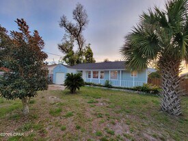 317 S Macarthur Ave in Panama City, FL - Building Photo