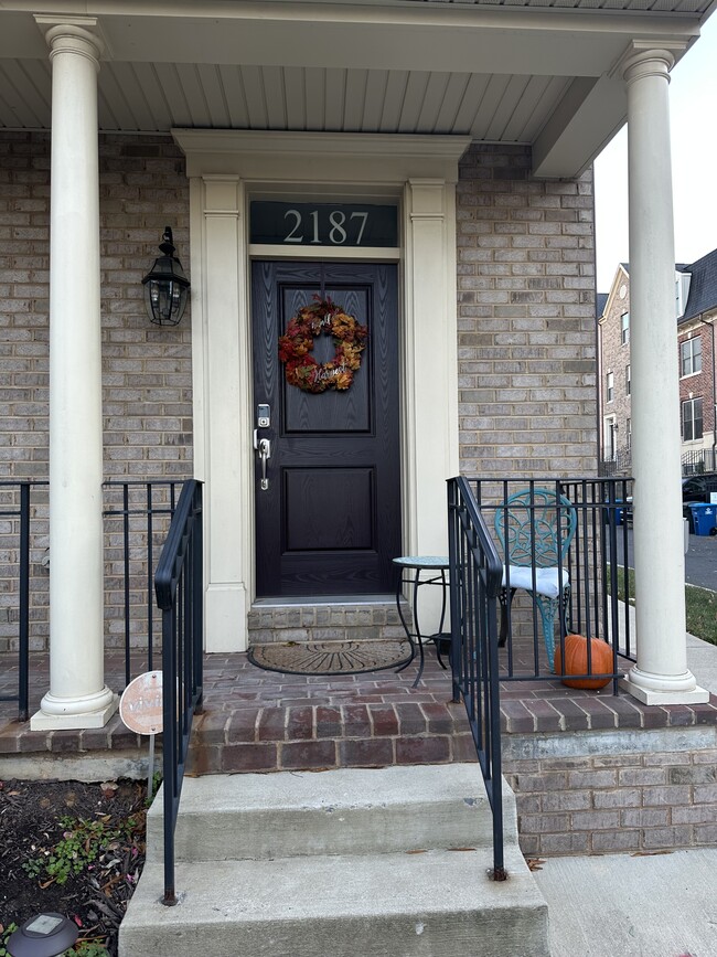 2187 Half Moon Pl NE in Washington, DC - Foto de edificio - Building Photo