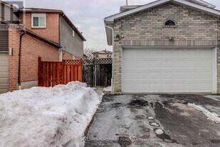 97 Dobson Dr in Ajax, ON - Building Photo